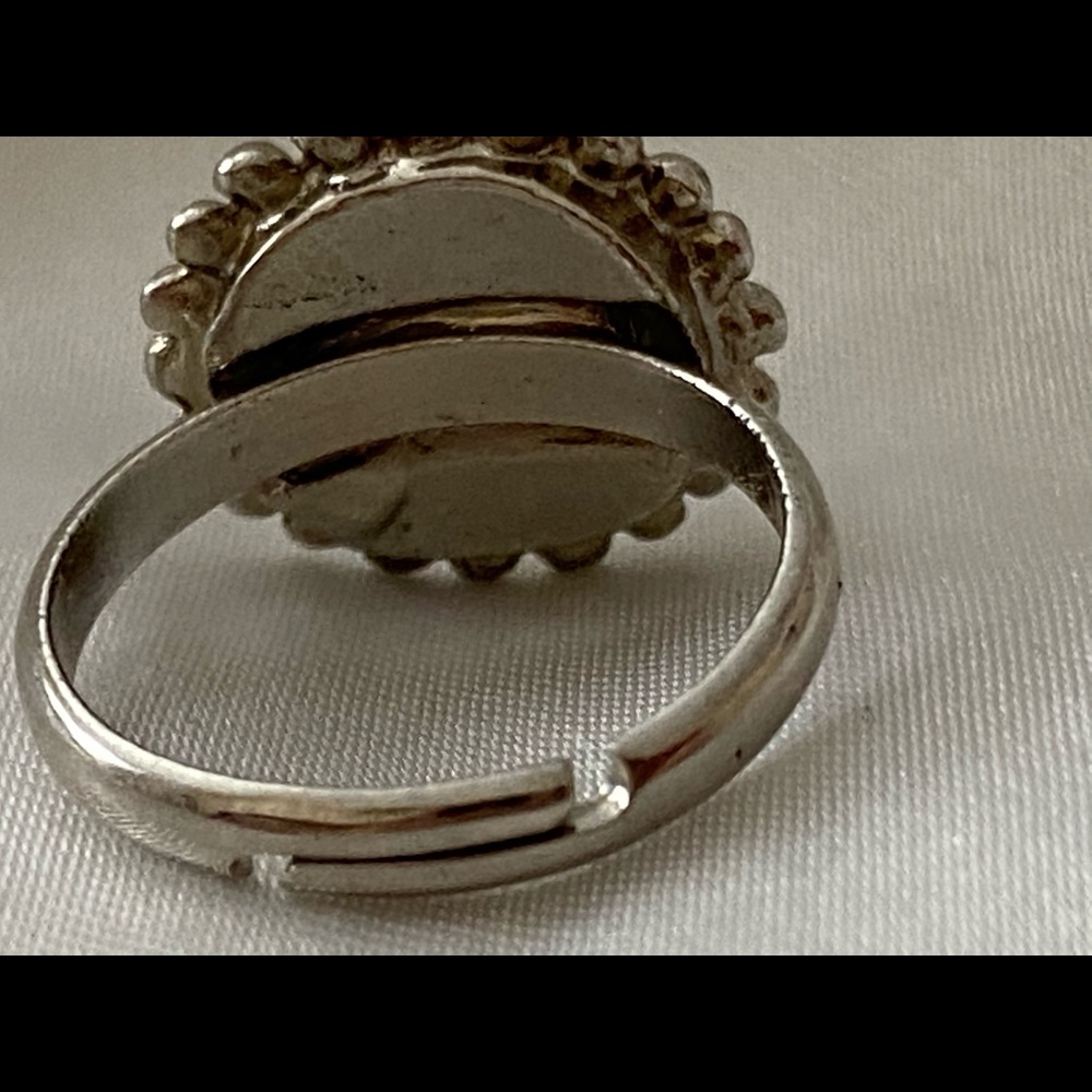 Silver Ring & Translucent Dark Green Center Stone - image 5